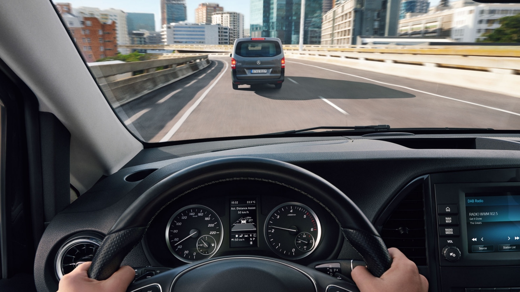CAR-Avenue-Mercedes-Benz-Vito-Mixto-06