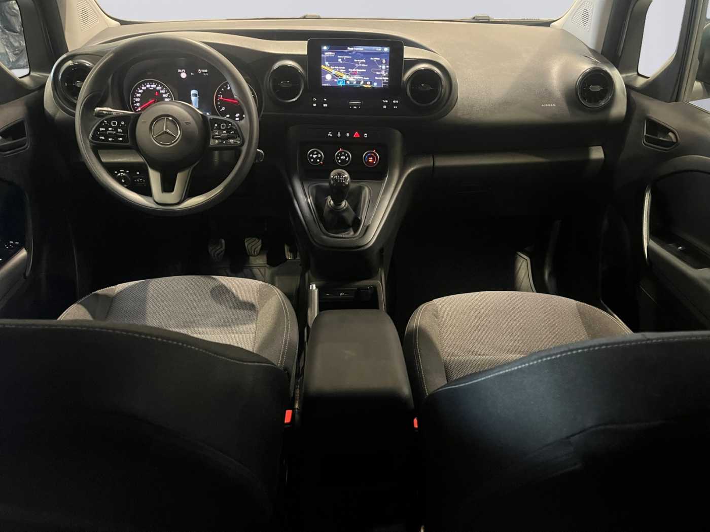 xxl_kfz111284325_w1vtbecz0pu333194_09_front-panel-passenger.jpg
