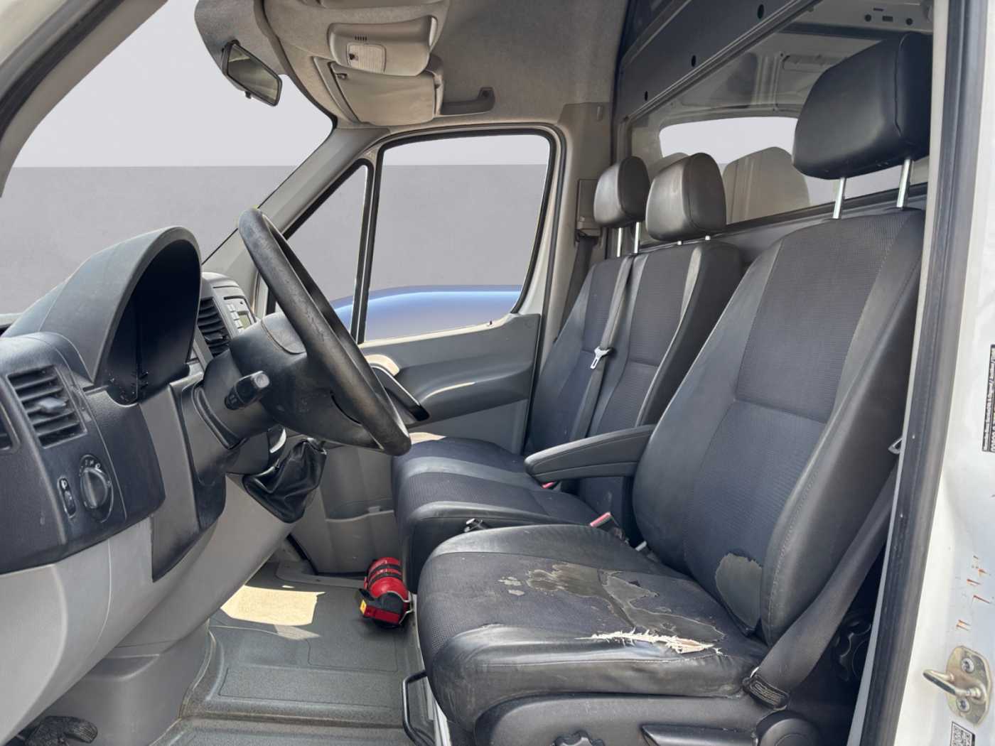 xxl_kfz113404129_wdb9066331p924627_08_enter-driver-codriver.jpg