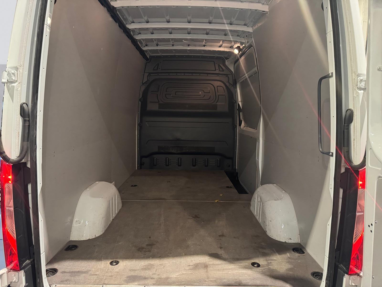 certified-alleur-mercedes-benz-sprinter-fourgon-315-cdi-h2l2-31-900-e-htva-w1v3hbfz3rp667424-14-20251208134133.jpg