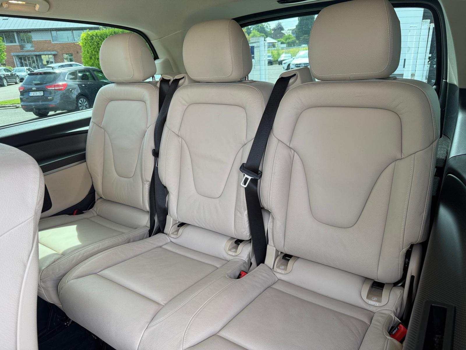 certified-namur-mercedes-benz-v-250-d-amg-line-w1v44781513797430-18-20260527194745.jpg