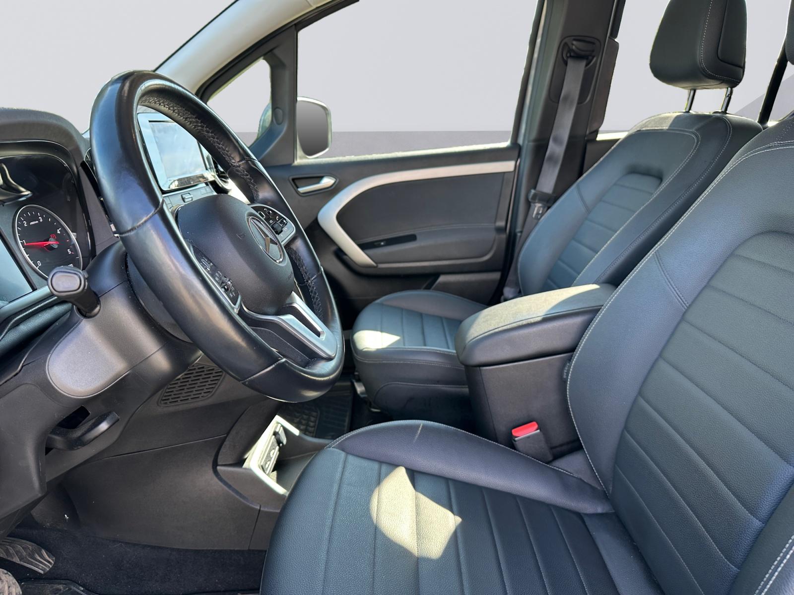 certified-beyne-heusay-mercedes-benz-t-180d-style-w1vtcjcz7ru366492-10-20260914120117.jpg